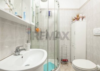 Bagno - Bilocale VIA AGNOLO FIRENZUOLA
 
48, Cantagallo - foto 23