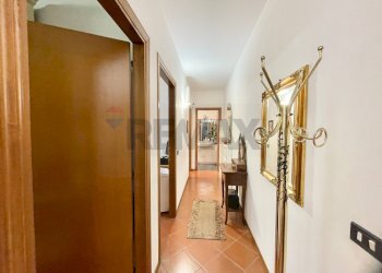 corridoio - Appartamento via armando cecchini
 
33, Dicomano - foto 12