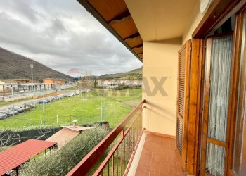 terrazzo camera matrimoniale - Appartamento via armando cecchini
 
33, Dicomano - foto 16