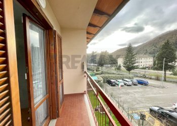 terrazzo camera matrimoniale - Appartamento via armando cecchini
 
33, Dicomano - foto 17