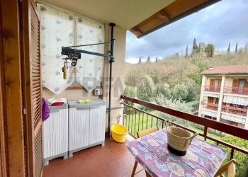 terrazzo sala da pranzo - Appartamento via armando cecchini
 
33, Dicomano - foto 28