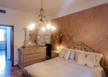 Camera / camera da letto - Quadrilocale Via Petrarca
 
20, Sesto Fiorentino - foto 19