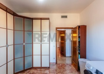 Seconda camera matrimoniale - Quadrilocale Via Petrarca
 
20, Sesto Fiorentino - foto 25