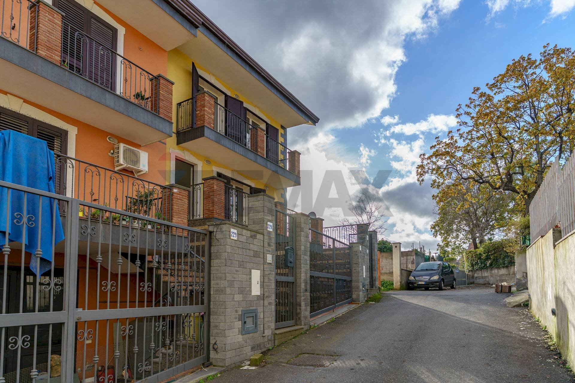 Edificio all\'aperto - Villa a Schiera via torretta
 
231, Acireale - foto 2