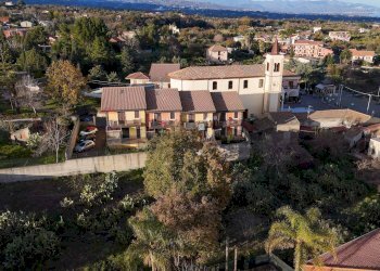 Edificio all\'aperto - Villa a Schiera via torretta
 
231, Acireale - foto 9