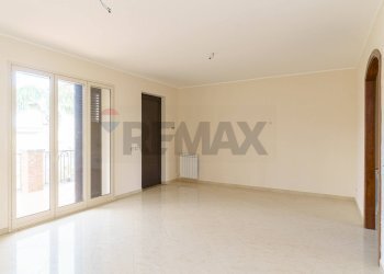 Stanza vuota - Villa a Schiera via torretta
 
231, Acireale - foto 16