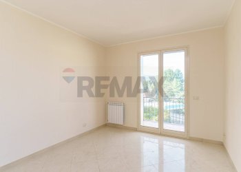 Stanza vuota - Villa a Schiera via torretta
 
231, Acireale - foto 35