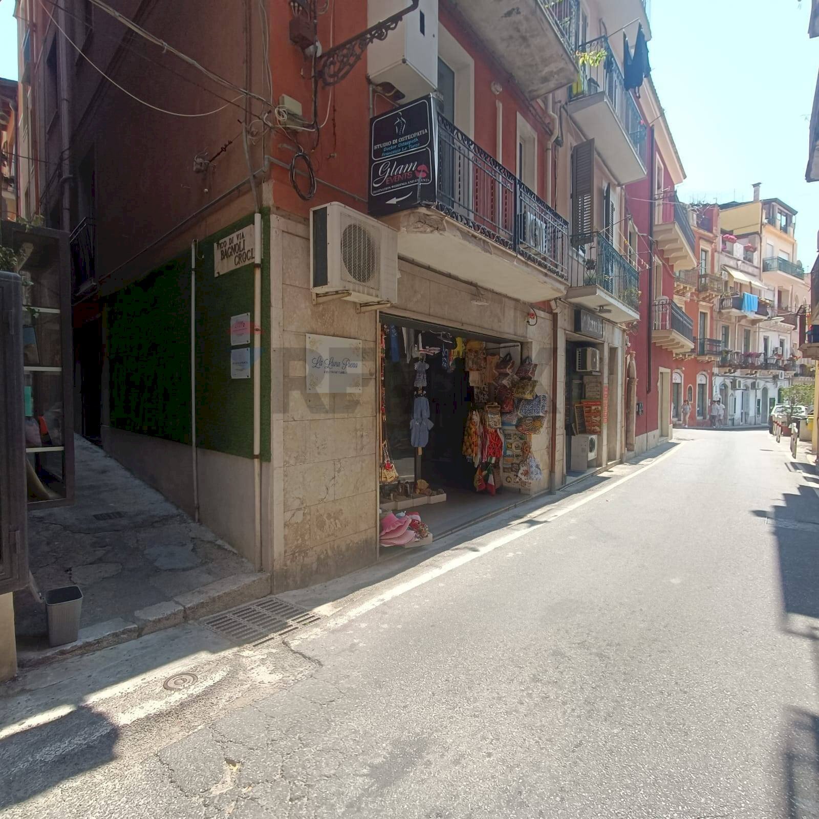 Edificio all\'aperto - Four-room apartment via bagnoli croci
1, Taormina - photo 3