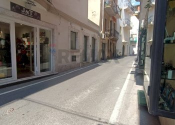 Edificio all\'aperto - Quadrilocale via bagnoli croci
 
1, Taormina - foto 7