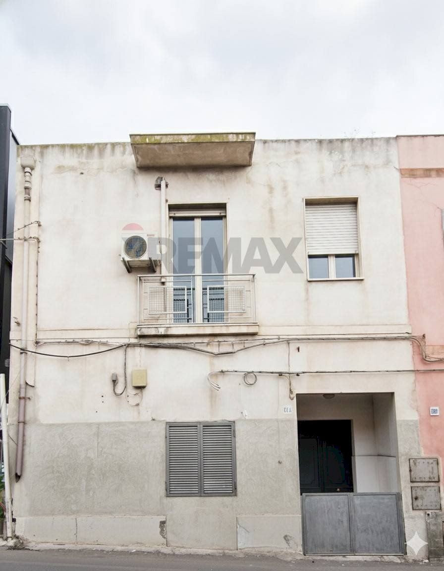 Edificio all\'aperto - Casa indipendente Via Palermo
 
604, Catania - foto 2