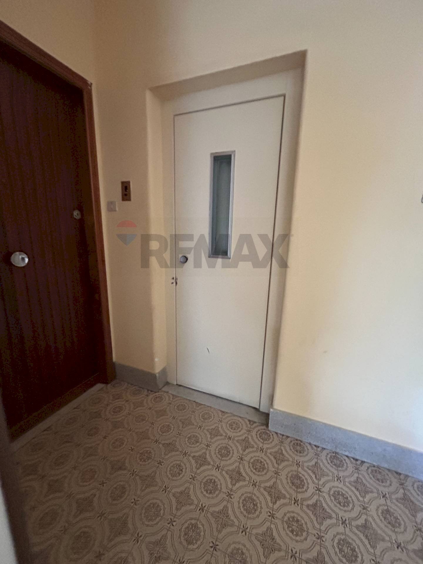 Stanza vuota - Appartamento Via Federico De Roberto
32, Caltanissetta - foto 3