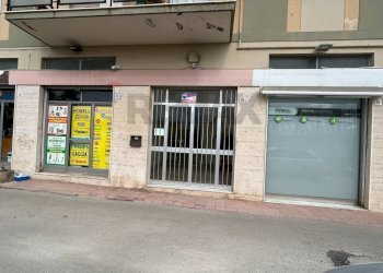 Edificio all\'aperto - Appartamento Via Federico De Roberto
 
32, Caltanissetta - foto 1