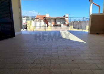 Terrazza - Quadrilocale Via Giovanni Verga
 
7, Furci Siculo - foto 9