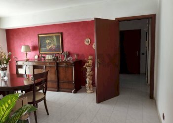 Sala da pranzo - Quadrilocale Viale Bummacaro
 
14, Catania - foto 3