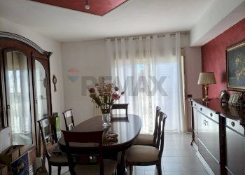 Sala da pranzo - Quadrilocale Viale Bummacaro
 
14, Catania - foto 4