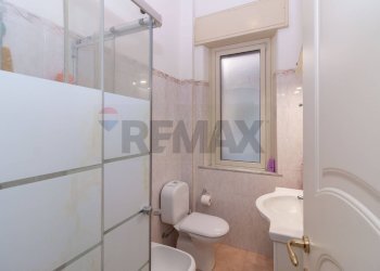 Bagno - Quadrilocale Via Etnea
 
72, Gravina di Catania - foto 17