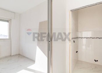 Stanza vuota - Two-room apartment Via Federico Engels
 
8, Milano - photo 12