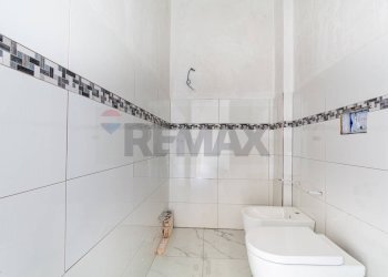 Bagno - Two-room apartment Via Federico Engels
 
8, Milano - photo 13