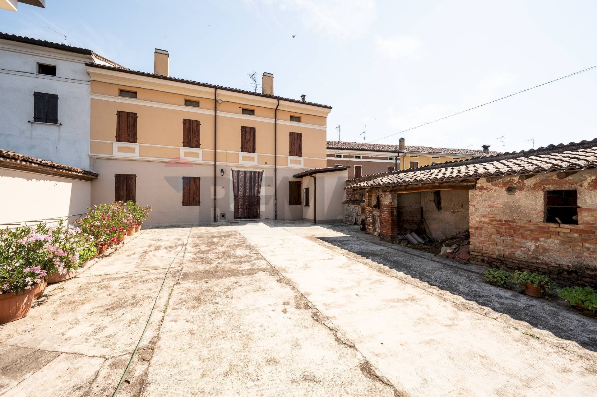 Edificio all\'aperto - Casa semi indipendente Commessaggio - foto 2