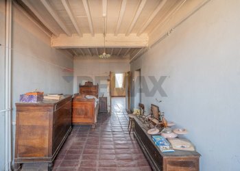 Hall / corridoio - Casa semi indipendente Commessaggio - foto 36