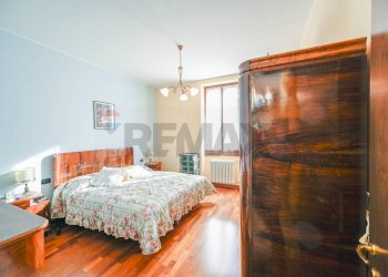 Camera / camera da letto - Bilocale VIA GARIBALDI
26, Viadana - foto 24