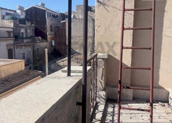 Balcone - Independent house VIA UMBERTO PRIMO
 
27, Francofonte - photo 17