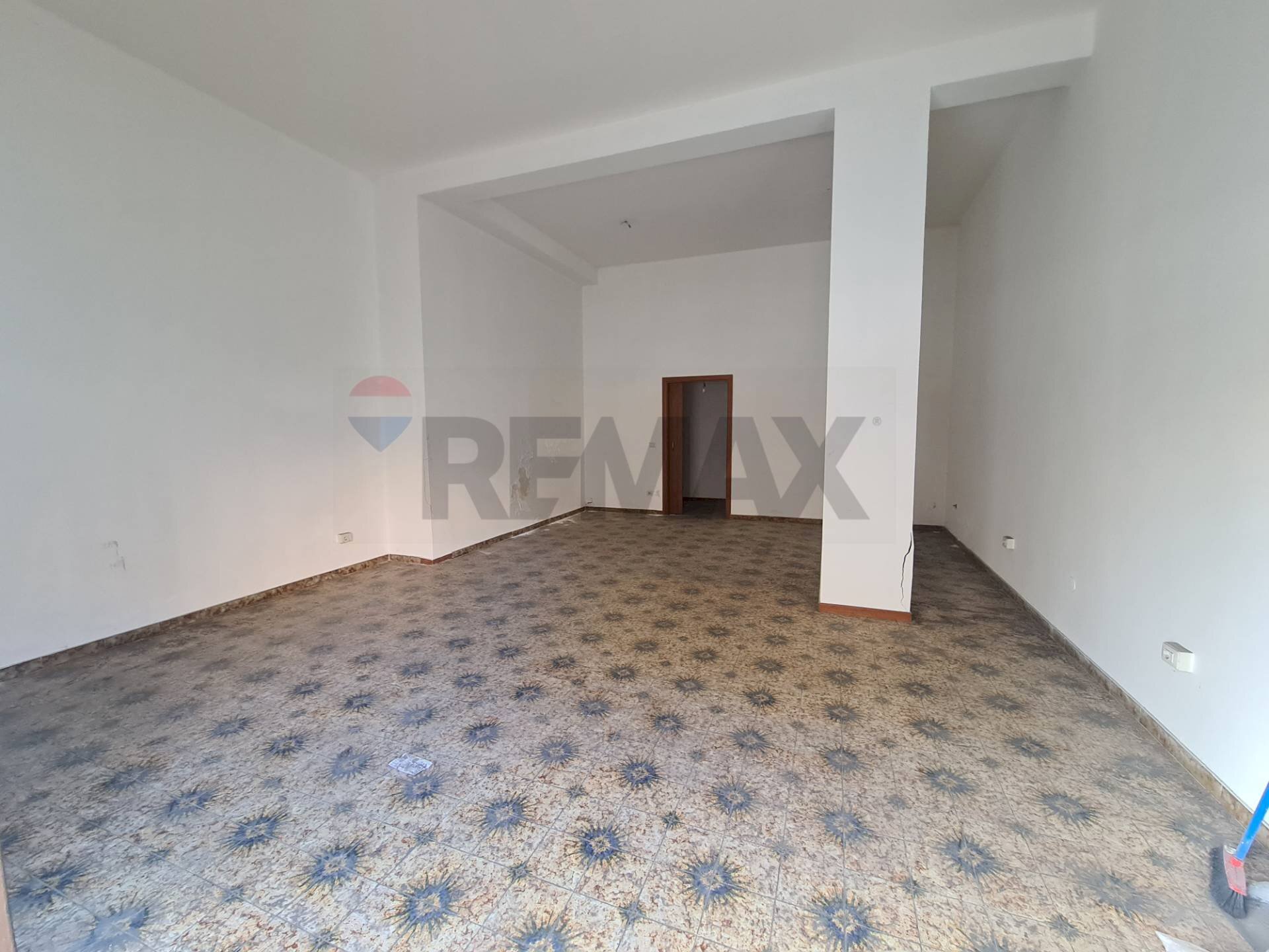 Stanza vuota - Commercial Premises VIA ALESSANDRO SPECCHI
 
79, Siracusa - photo 1