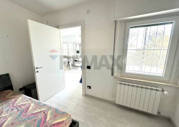 Camera / camera da letto - Casa indipendente Località Torbora
 
105, Noli - foto 11