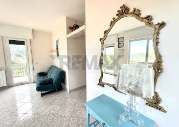 Soggiorno - Casa indipendente Località Torbora
 
105, Noli - foto 34