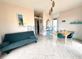 Sala da pranzo - Casa indipendente Località Torbora
 
105, Noli - foto 35