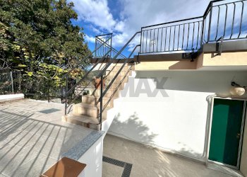 Scale - Casa indipendente Località Torbora
 
105, Noli - foto 54