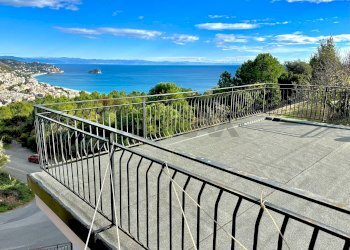 Vista dell\'acqua - Casa indipendente Località Torbora
 
105, Noli - foto 61