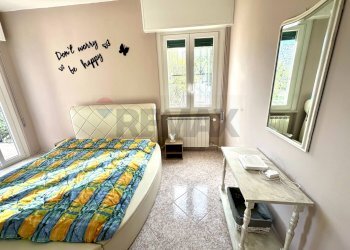 Camera / camera da letto - Trilocale Località Torbora
 
105, Noli - foto 15