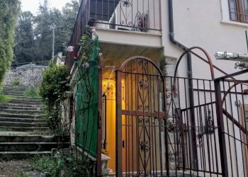 Casa all\'aperto - Quadrilocale via ed arco san Jacopo Rivera
 
27, L'Aquila - foto 1