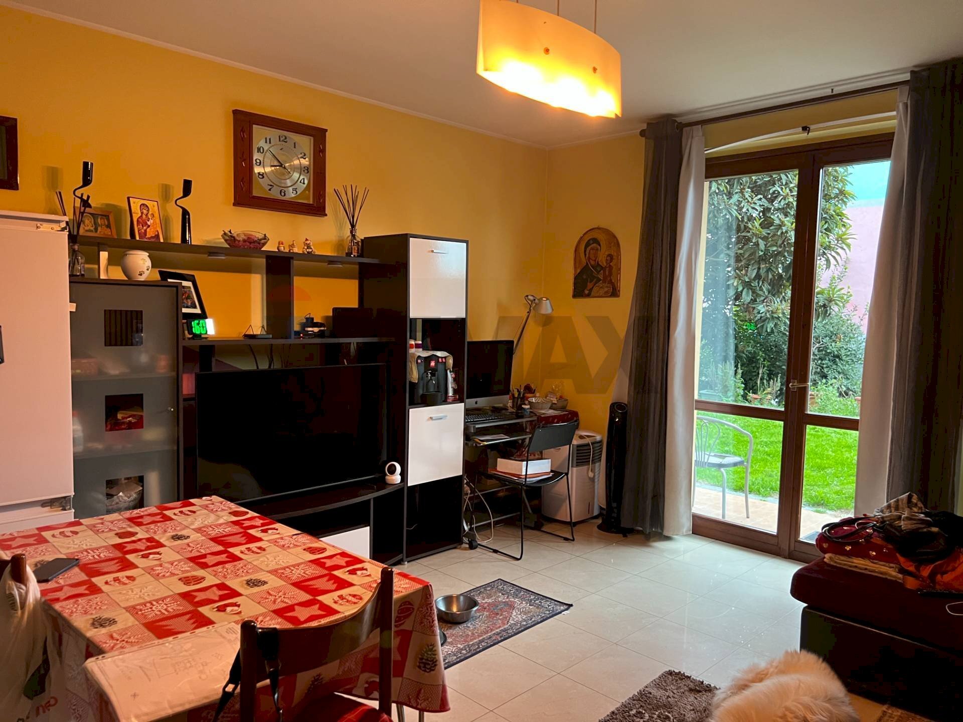 Sala da pranzo - Bilocale via Sant'Agata
 
46, Morengo - foto 2