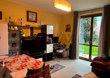 Sala da pranzo - Bilocale via Sant'Agata
 
46, Morengo - foto 2