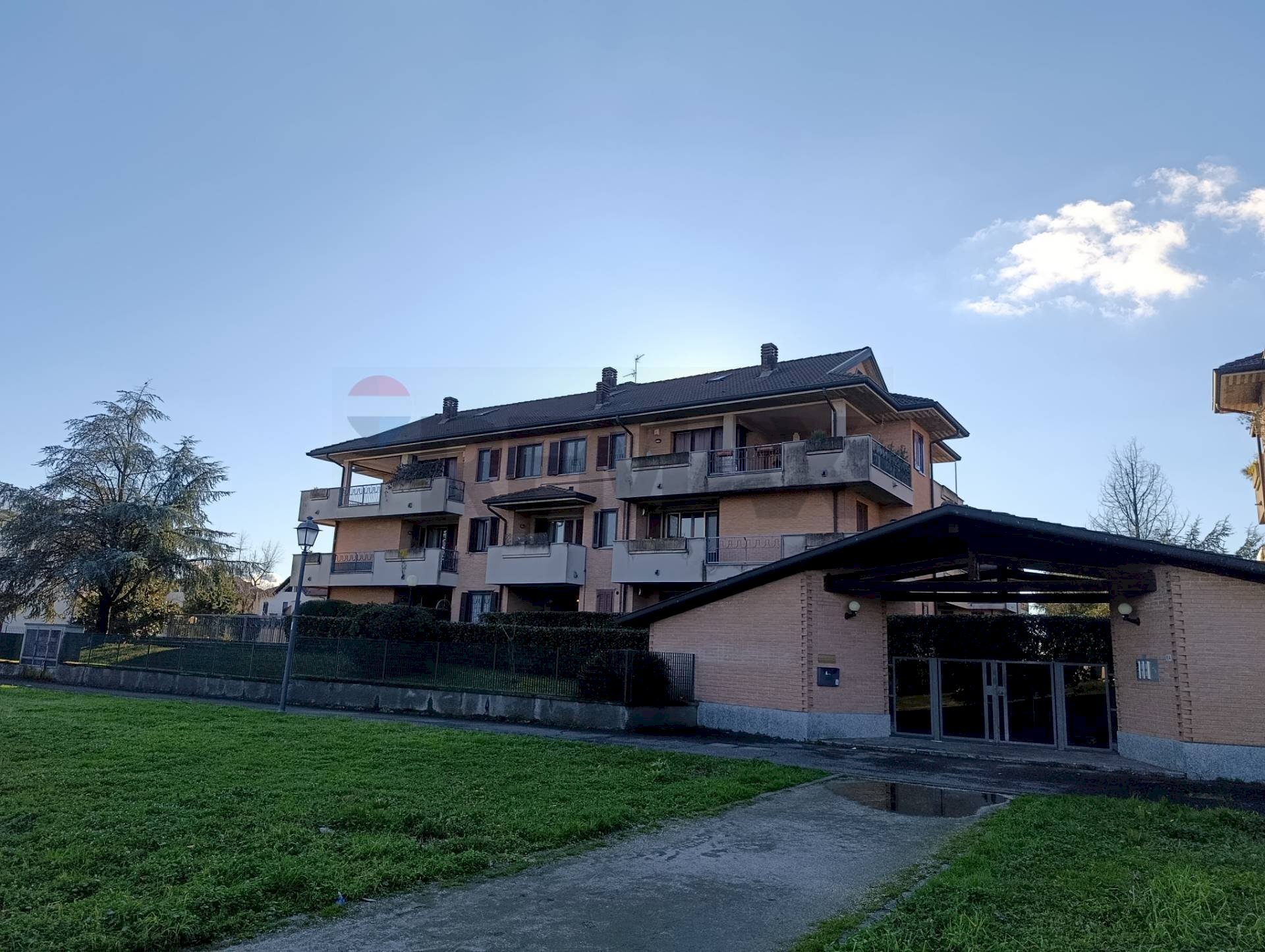 Edificio all\'aperto - Trilocale via dei fiori
6, Cerro al Lambro - foto 2