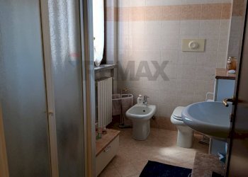 Bagno - Trilocale via dei fiori
 
6, Cerro al Lambro - foto 15