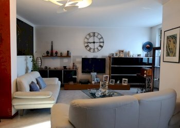 Soggiorno - Trilocale via dei fiori
 
6, Cerro al Lambro - foto 5