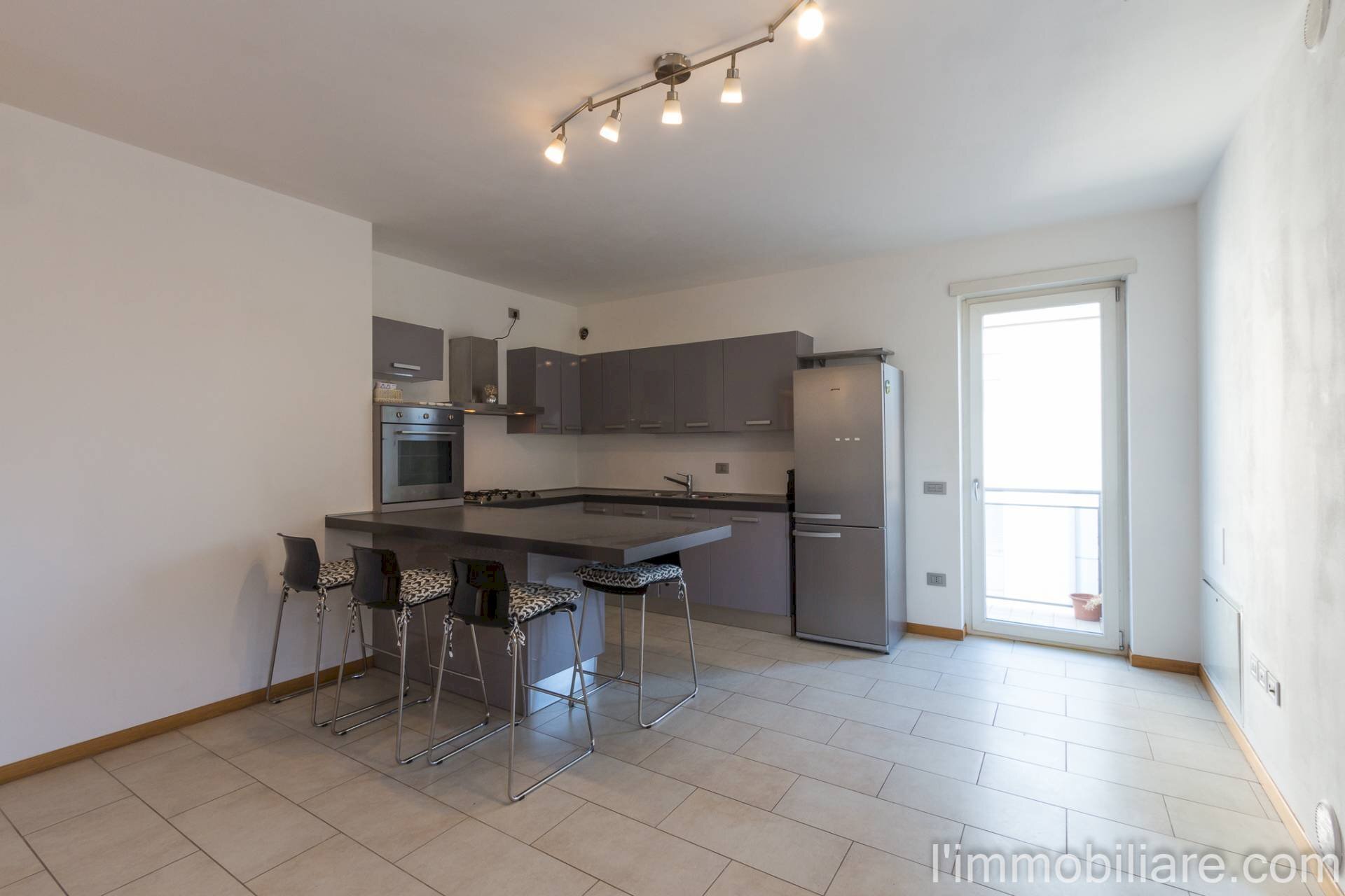 Foto 3 - Trilocale Via Saval
 
3, Verona - foto 3