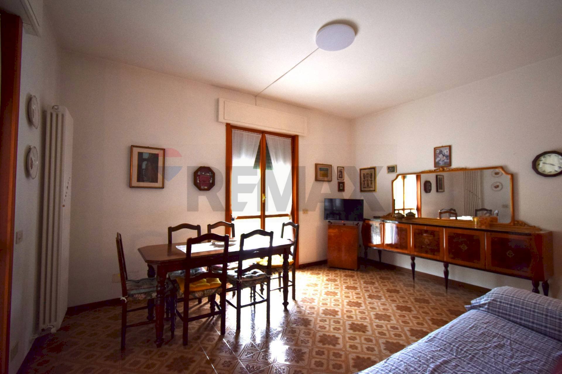 Sala da pranzo - Appartamento Strada Carbogna
 
36, Palanzano - foto 3