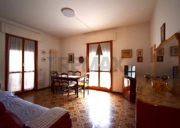 Sala da pranzo - Appartamento Strada Carbogna
 
36, Palanzano - foto 2