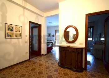 Hall / corridoio - Appartamento Strada Carbogna
 
36, Palanzano - foto 5