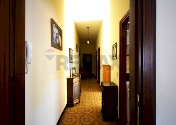 Hall / corridoio - Trilocale Strada Carbogna
 
36, Palanzano - foto 8