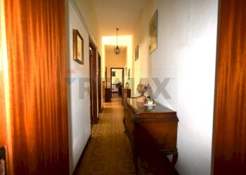 Hall / corridoio - Trilocale Strada Carbogna
 
36, Palanzano - foto 12