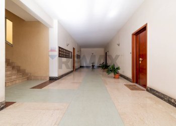 Ricezione / Lobby - Trilocale Via Bellegra
 
35, Roma - foto 6