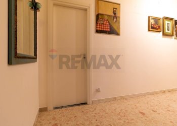 Hall / corridoio - Trilocale Via Bellegra
 
35, Roma - foto 24