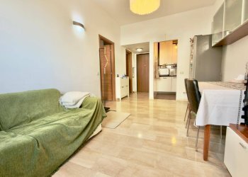 Salotto - Two-room apartment Via Vincenzo Bellini
23, Sesto San Giovanni - photo 3