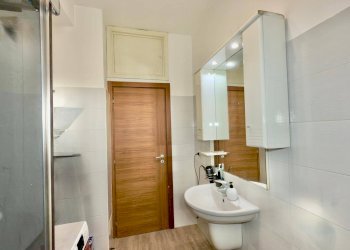 Bagno - Two-room apartment Via Vincenzo Bellini
23, Sesto San Giovanni - photo 11