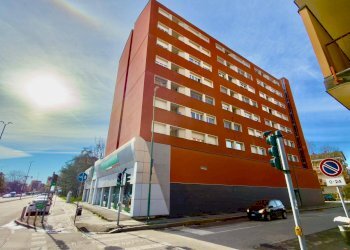 Facciata - Two-room apartment Via Vincenzo Bellini
23, Sesto San Giovanni - photo 20